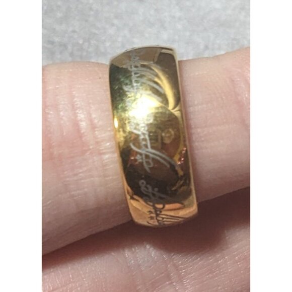 Whimsical Fantasy Lord Of The Rings Heavy Gold Tone Engraved One Ring Size 6 - Picture 6 of 14